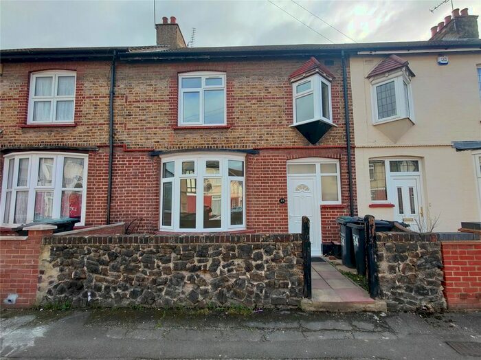 3 Bedroom Terraced House To Rent In Stanbrook Road, Gravesend DA11