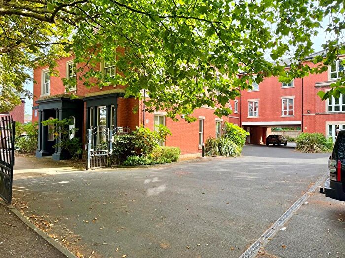 2 Bedroom Apartment For Sale In Ashbourne Road, Derby, DE22