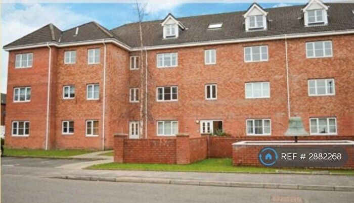 2 Bedroom Flat To Rent In Tullis Gardens, Glasgow, G40