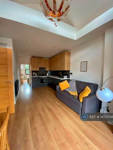 1 Bedroom Flat To Rent In Churchfield Avenue, London, N12