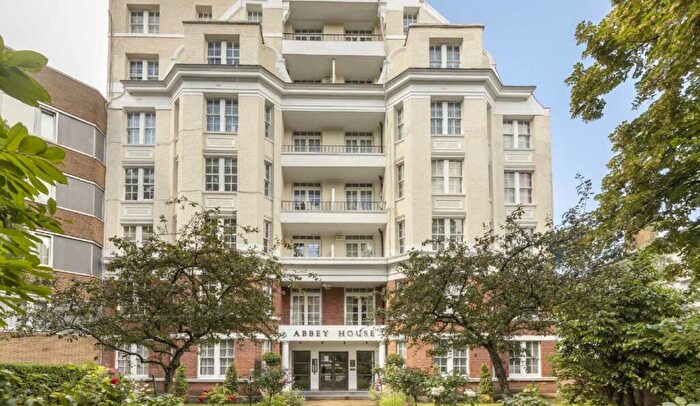 1 Bedroom Flat For Sale In Abbey Road, St John's Wood, NW8