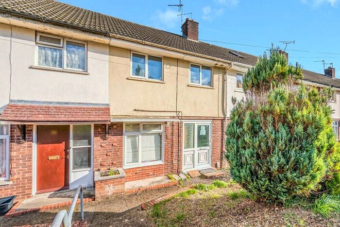 Flat To Rent In Walpole Road, Winchester, Hampshire, SO22