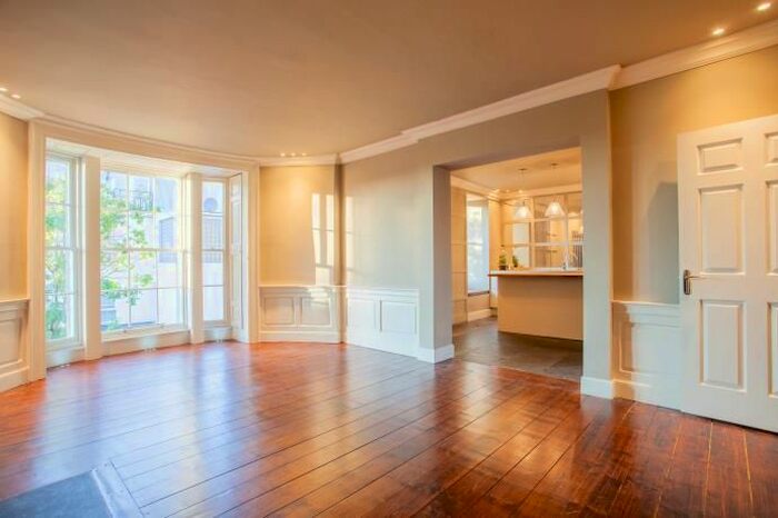 2 Bedroom Flat To Rent In Leith Walk, City Centre, Edinburgh, EH6