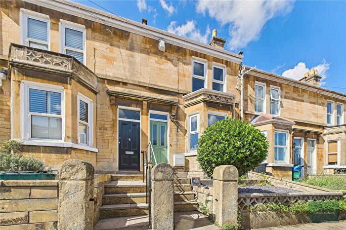4 Bedroom Terraced House To Rent In Ringwood Road, BA2