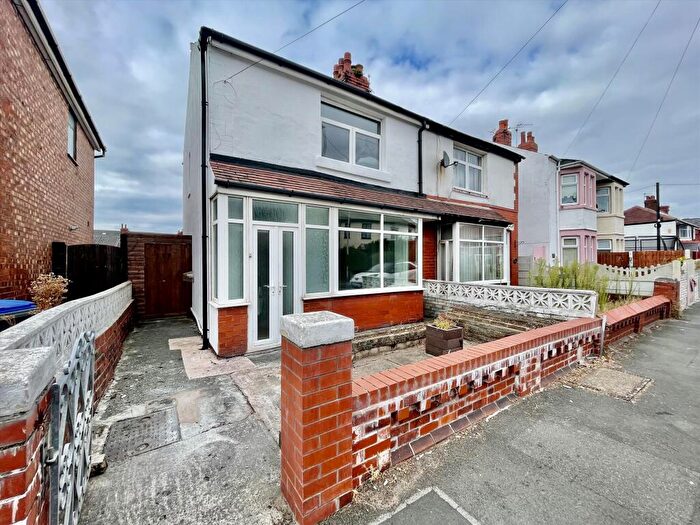 2 Bedroom Semi-Detached House To Rent In Harcourt Road, Blackpool, FY4