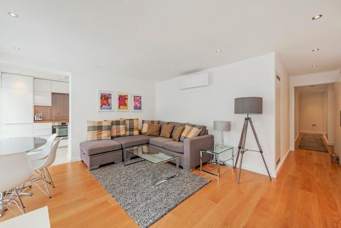 2 Bedroom Flat To Rent In North Mews, London, WC1N