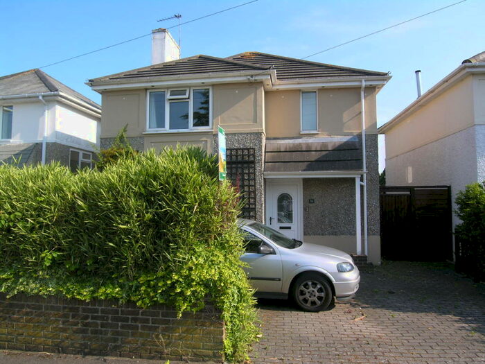 6 Bedroom House To Rent In Bedroom Detached House In Bournemouth, BH9