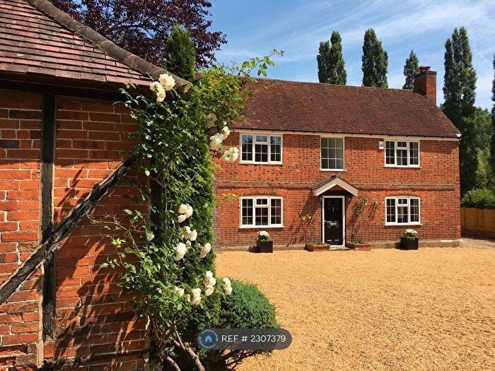 5 Bedroom Detached House To Rent In South Farm Lane, Bagshot, GU19