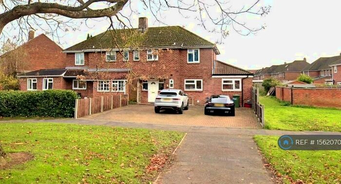 3 Bedroom Semi-Detached House To Rent In Kingsway, Leamington Spa, CV31