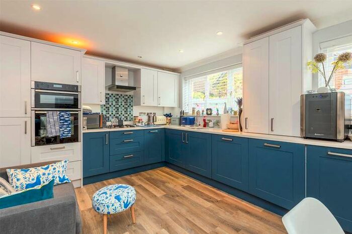 3 Bedroom House To Rent In Waterside Villas, Abingdon, Oxfordshire, OX14