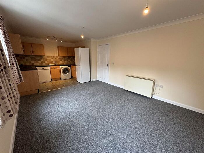 2 Bedroom Flat To Rent In Flat Bentley House, Abbeygate Court, March, PE15