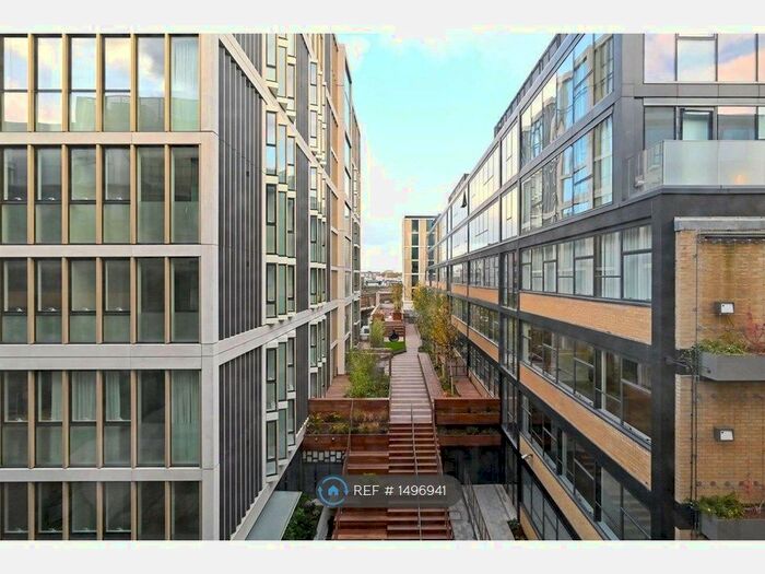 2 Bedroom Flat To Rent In Long Street, London, E2