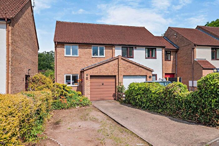 2 Bedroom Semi-Detached House To Rent In York Close, Monmouth, NP25