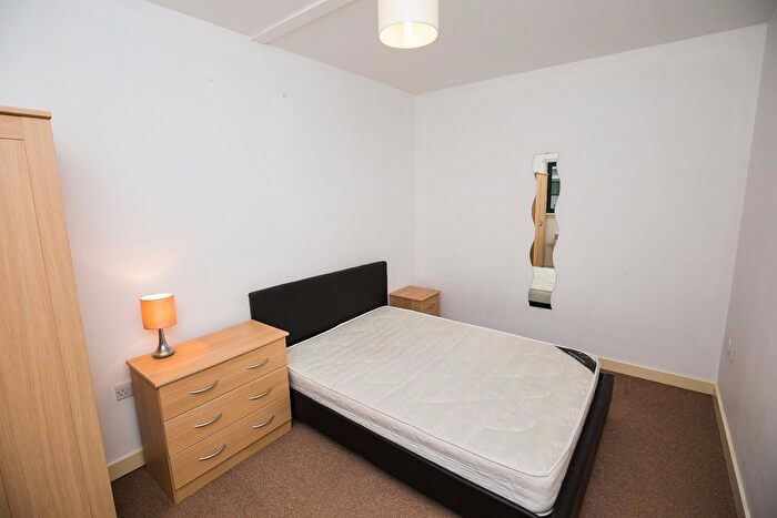 2 Bedroom Flat To Rent In Tabley Street, Liverpool, L1
