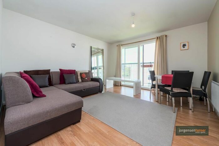 1 Bedroom Flat To Rent In Cavell House, Shepherds Bush, London W12