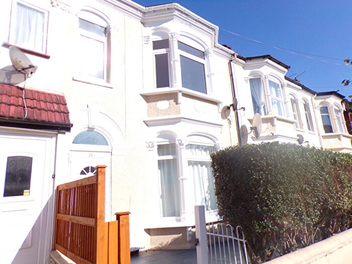 5 Bedroom House To Rent In Fairfield Road, London, N18