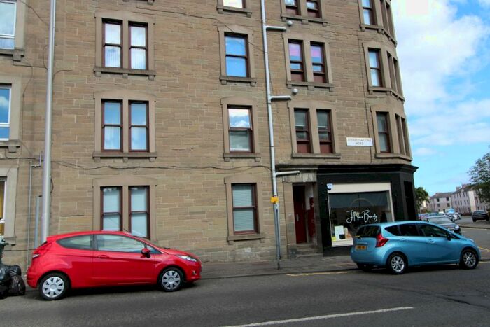 1 Bedroom Flat To Rent In Strathmartine Road, Strathmartine, Dundee, DD3
