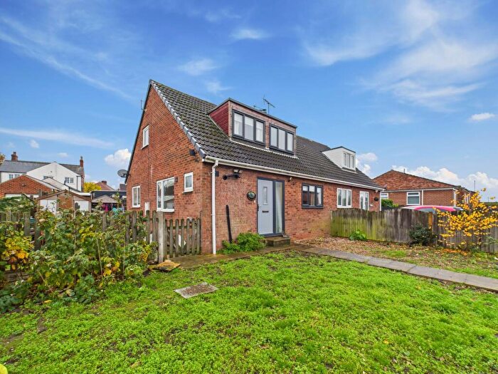 3 Bedroom Property For Sale In Plough Garth, Kellington, DN14