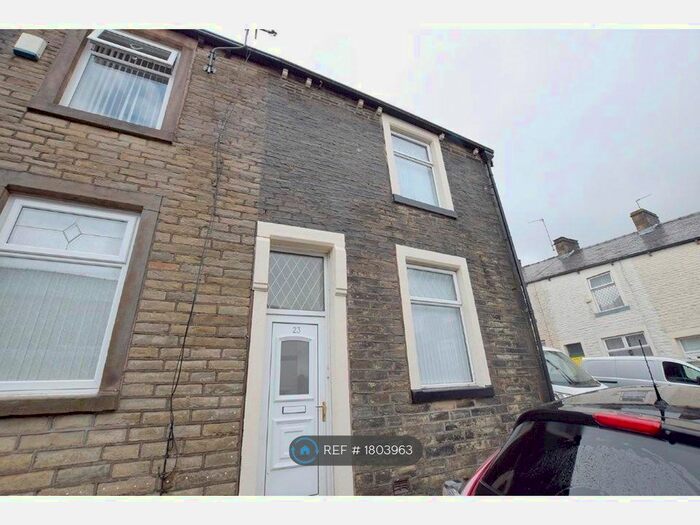 2 Bedroom End Of Terrace House To Rent In Pink Street, Burnley, BB12