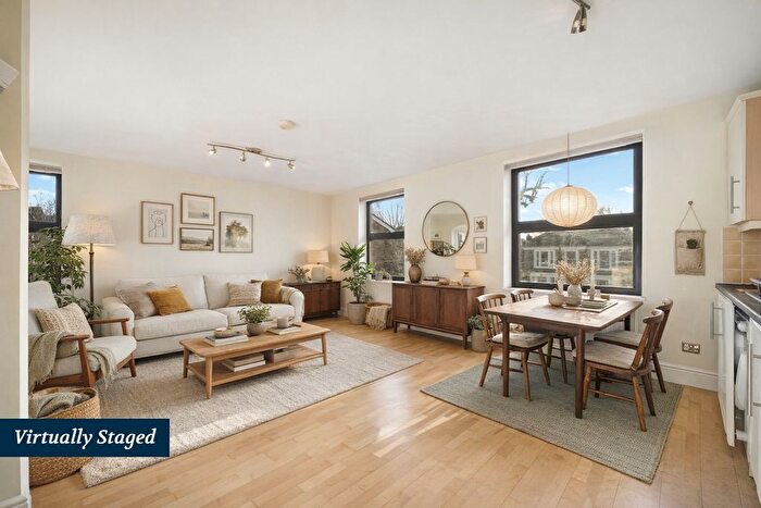 1 Bedroom Flat For Sale In Cavendish Road, Brondesbury, NW6