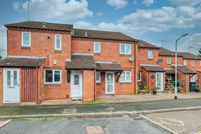 1 Bedroom Flat For Sale In Cedar Road, Redditch, B97