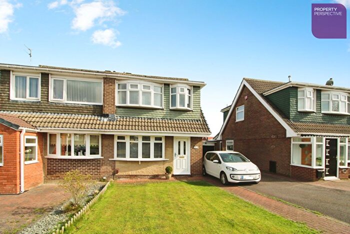 3 Bedroom Semi Detached Bungalow For Sale In Scarborough Road, Sunderland, SR3