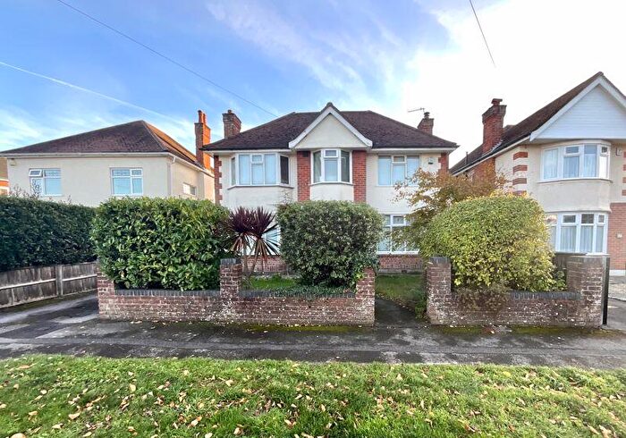 4 Bedroom Detached House For Sale In Ovington Avenue, Bournemouth, BH7