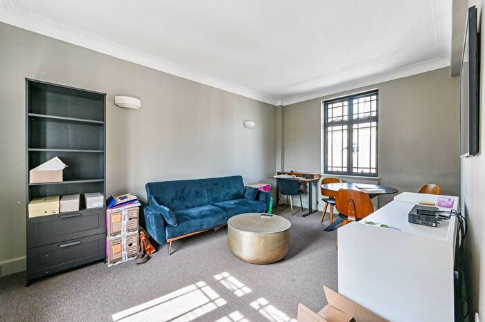 1 Bedroom Flat To Rent In Weymouth Street, Marylebone, London, W1G