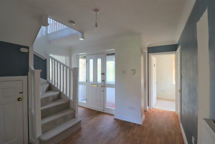 4 Bedroom Detached House To Rent In Hamilton Lane, Bletchley, MK3