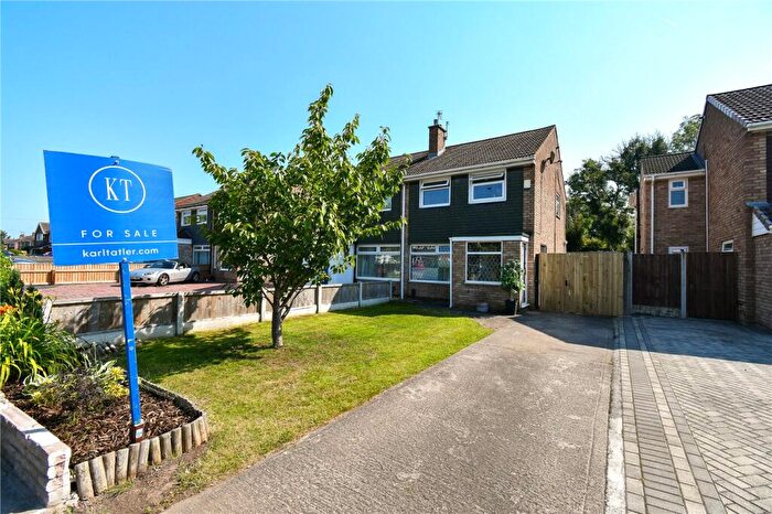 3 Bedroom Semi-Detached House For Sale In Brookhurst Avenue, Bromborough, Wirral, CH63