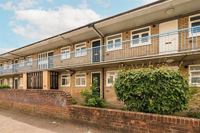 Studio To Rent In Summerfield Street, Grove Park, SE12