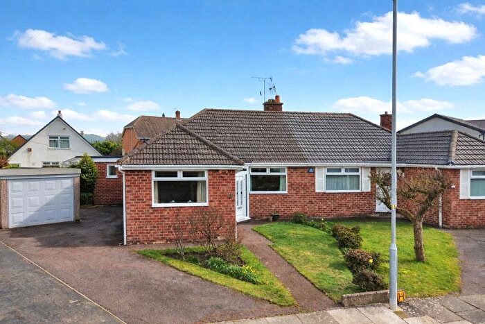 3 Bedroom Bungalow For Sale In Lyndhurst Close, Thingwall, Wirral, CH61