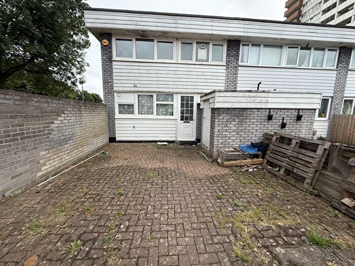 3 Bedroom Terraced House To Rent In Ferraro Close, Hounslow, Greater London, TW5