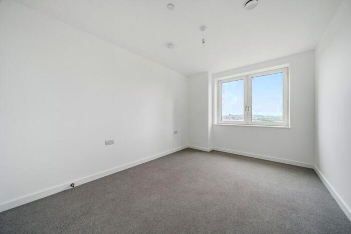 2 Bedroom Apartment To Rent In St Pauls Road Barking, IG11
