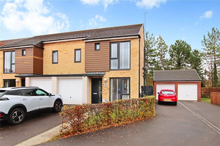 3 Bedroom Semi Detached House For Sale In Meldon Close, Washington, Tyne And Wear, NE38