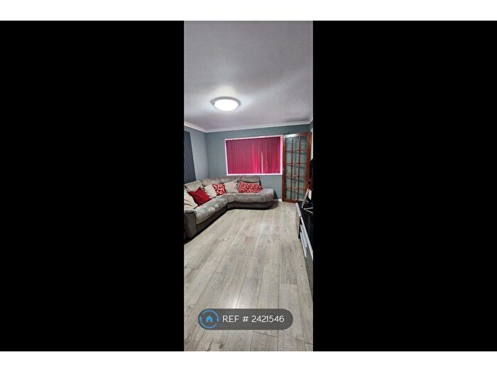 3 Bedroom Terraced House To Rent In Spruce Hill, Harlow, CM18