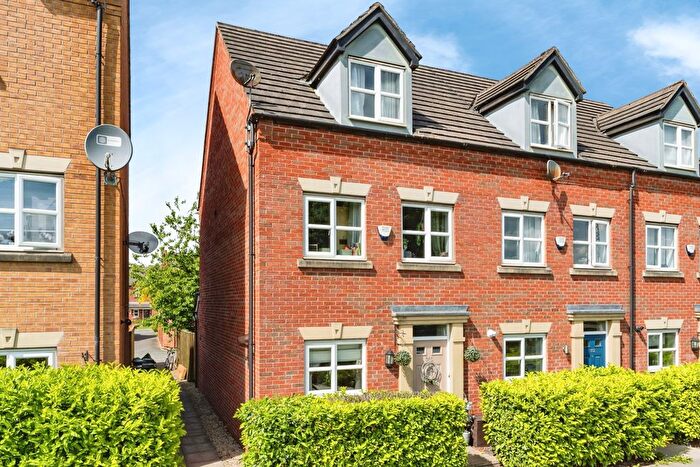 3 Bedroom End Terrace House For Sale In Thelwall Lane, Warrington, Cheshire, WA4