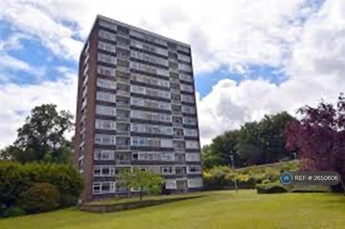 2 Bedroom Flat To Rent In Chadbrook Crest, Birmingham, B15