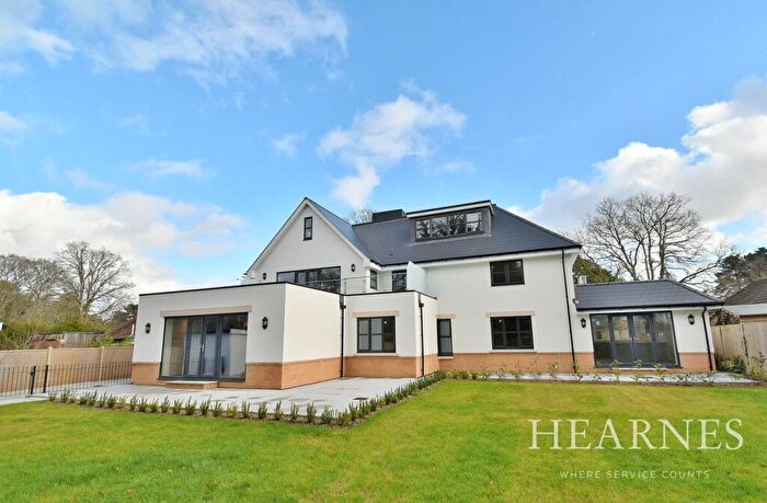2 Bedroom Apartment For Sale In Golf Links Road, Ferndown, BH22