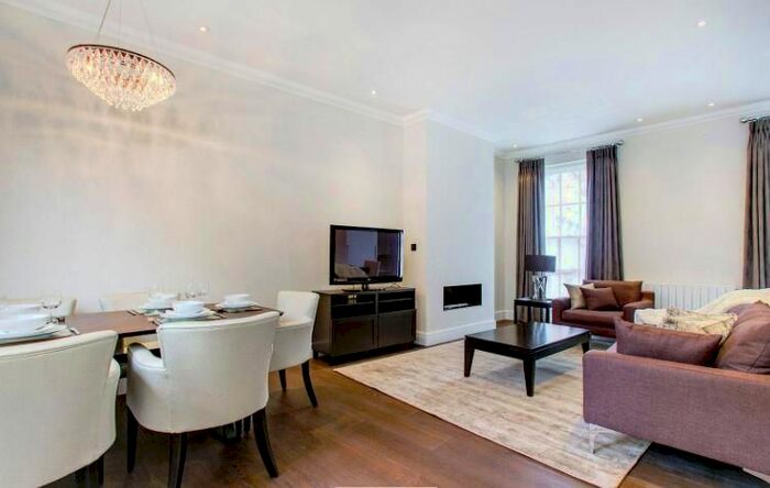 3 Bedroom Flat To Rent In Old Oak Road, Acton, London, W3