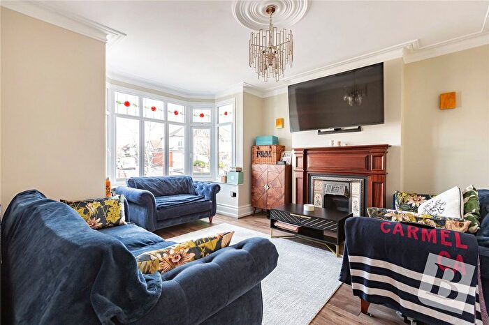 3 Bedroom Semi-Detached House For Sale In Deyncourt Gardens, Upminster, RM14