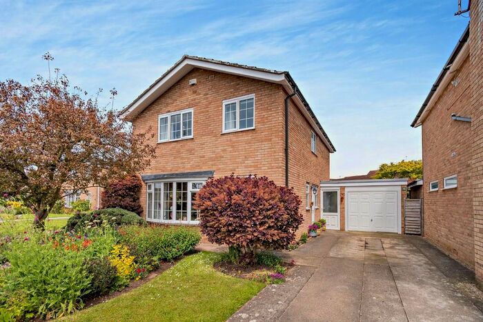 4 Bedroom Detached House For Sale In Horsfield Way, Dunnington, York, YO19