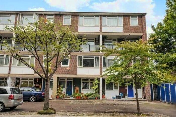 4 Bedroom Flat To Rent In Darwin Street, Elephant &amp; Castle, Bermondsey, London SE17