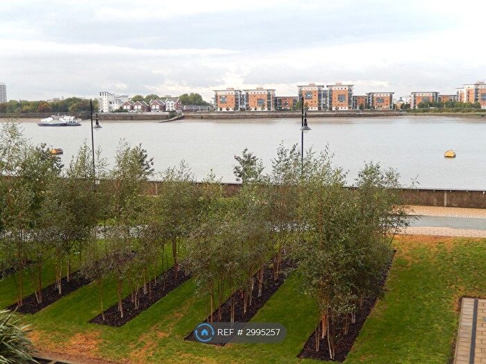 2 Bedroom Flat To Rent In Building, London, SE18
