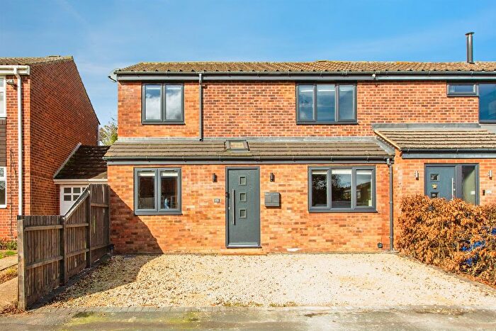 4 Bedroom Semi Detached House For Sale In Bramley Way, Hardwick, Cambridge, CB23