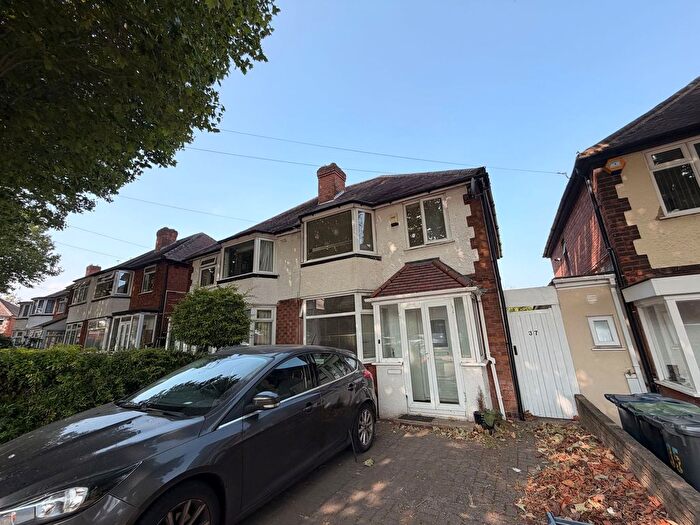 3 Bedroom Semi-Detached House To Rent In Dunvegan Road, Birmingham, B24