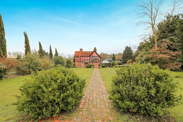 4 Bedroom Detached House For Sale In Spring Lane, Hatfield Peverel, Chelmsford, CM3