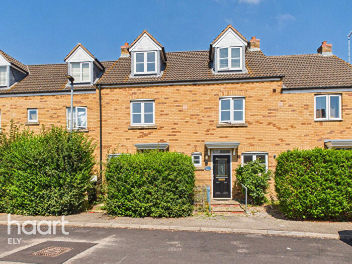 3 Bedroom Terraced House For Sale In Fishers Bank, Littleport, CB6