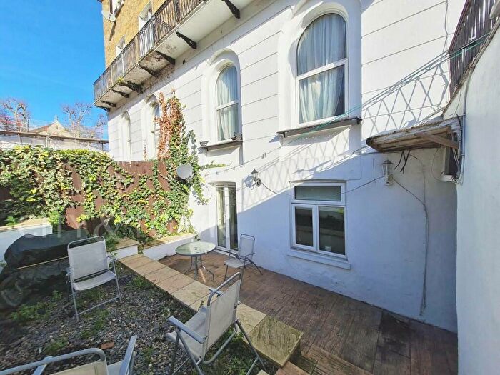 4 Bedroom Flat To Rent In Haverstock Hill, Chalk Farm, NW3