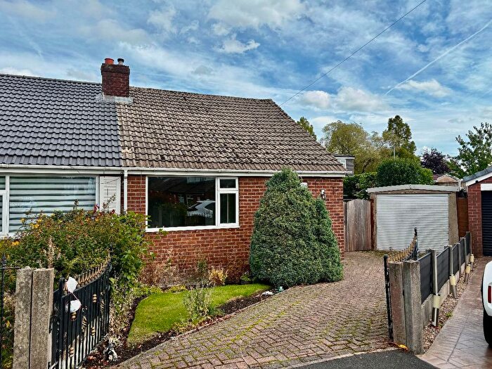 2 Bedroom Bungalow For Sale In Oxford Road, Little Lever, Bolton, BL3